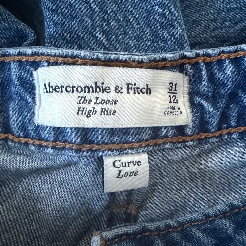 Abercrombie Curve Love High Rise Loose Jeans Medium Wash 31 Short - Picture 6 of 6